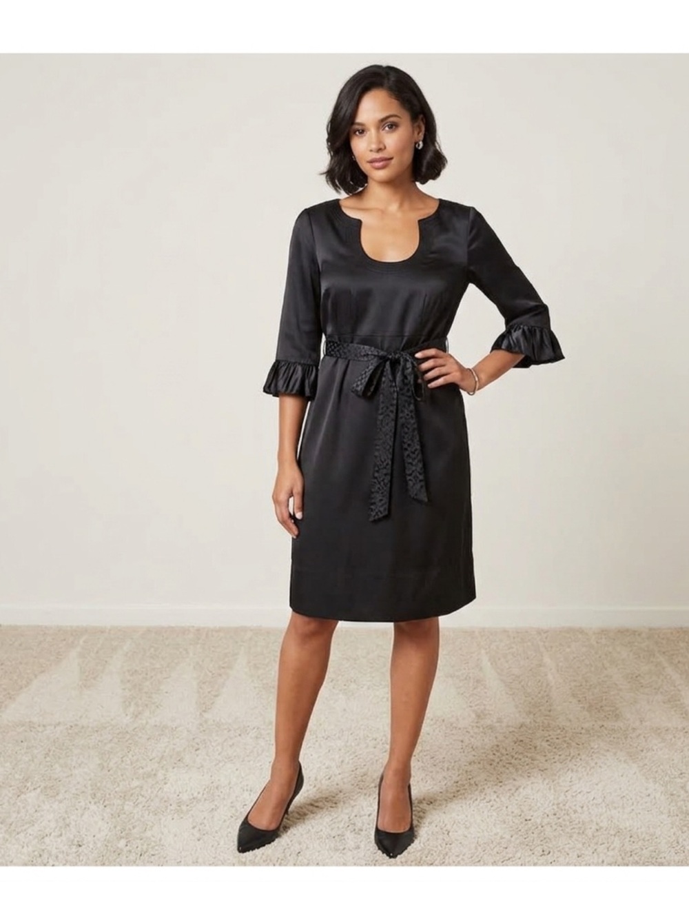 Democracy Dress size 2 Tie Waist satin casual party small black dress